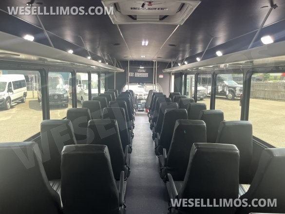 2017 Ford F650 Shuttle Bus