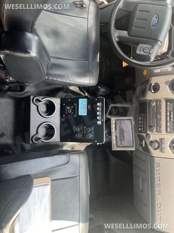 2017 Ford F650 Shuttle Bus