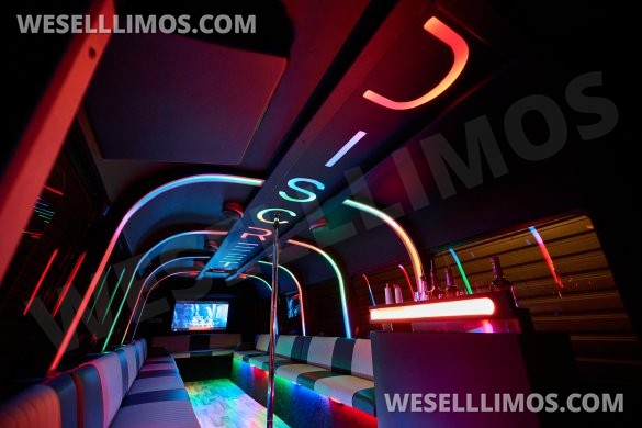 2008 Chevrolet C5500 Limo Bus for Sale in Las Vegas, NV - Main Photo
