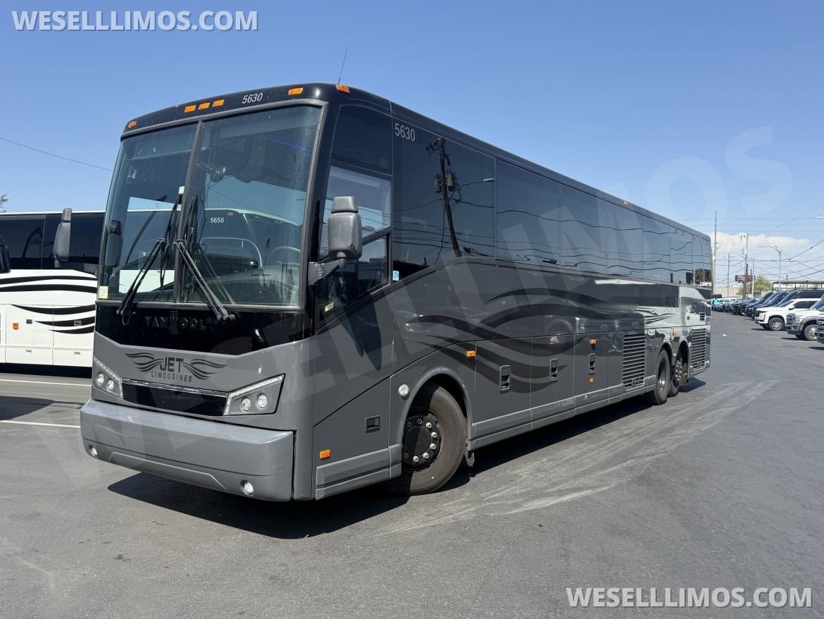 Motorcoach for sale: 2022 Van Hool CX45 45"