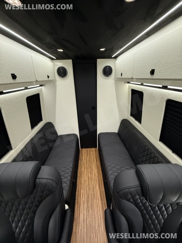 Mercedes-Benz Sprinter 170ext Sprinter Wheel Chair Lift