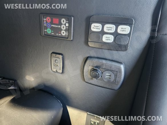2020 Battisti Ford Transit Limo