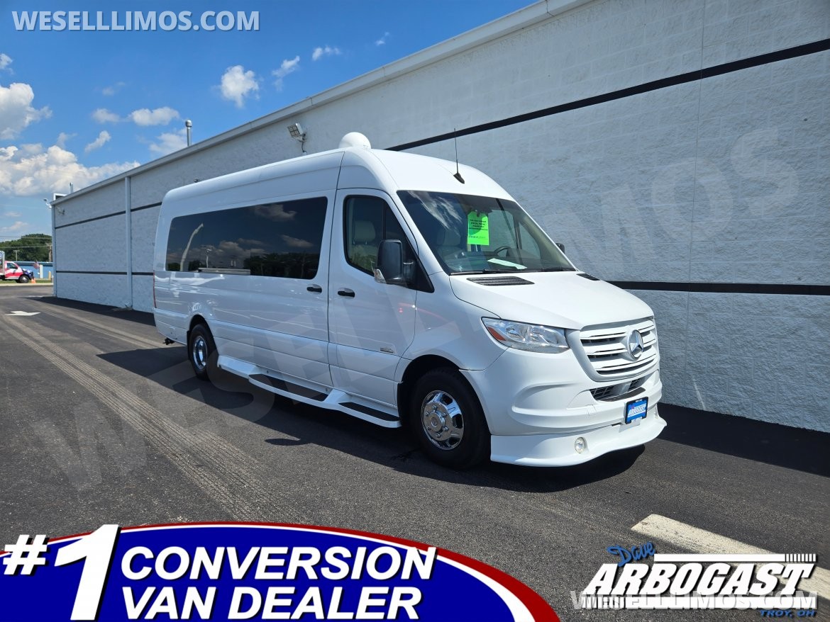 Sprinter for sale: 2019 Mercedes-Benz Luxe Cruiser Luxury Sprinter by Midwest Automotive Designs