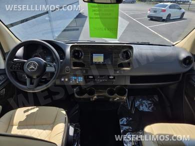 2019 Midwest Automotive Designs Mercedes-Benz Luxe Cruiser Luxury Sprinter
