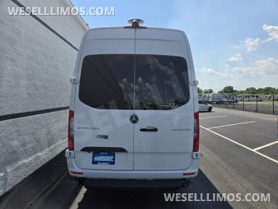 2019 Midwest Automotive Designs Mercedes-Benz Luxe Cruiser Luxury Sprinter