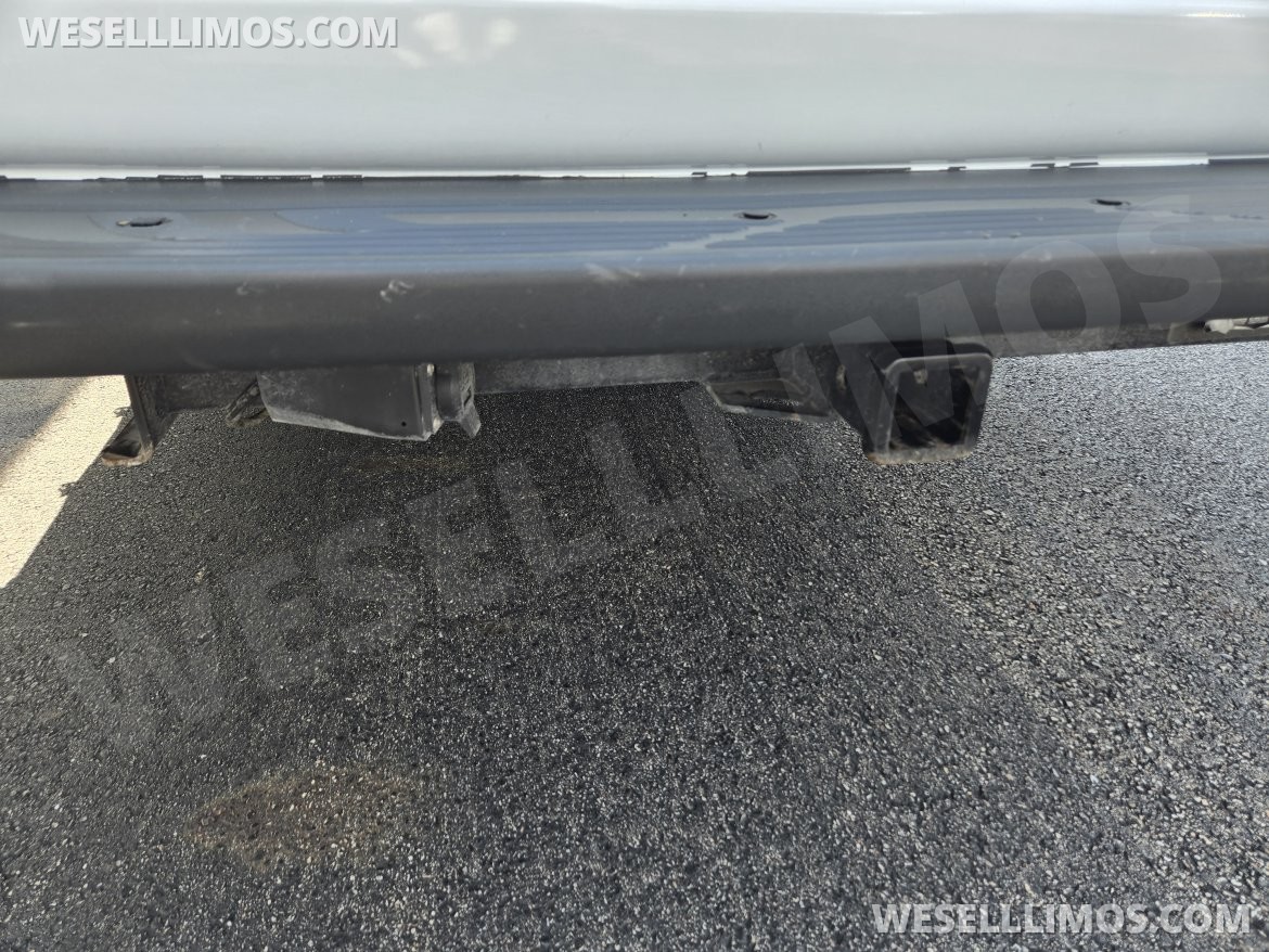 Photo of Sprinter for sale: 2019 Mercedes-Benz Luxe Cruiser Luxury Sprinter by Midwest Automotive Designs