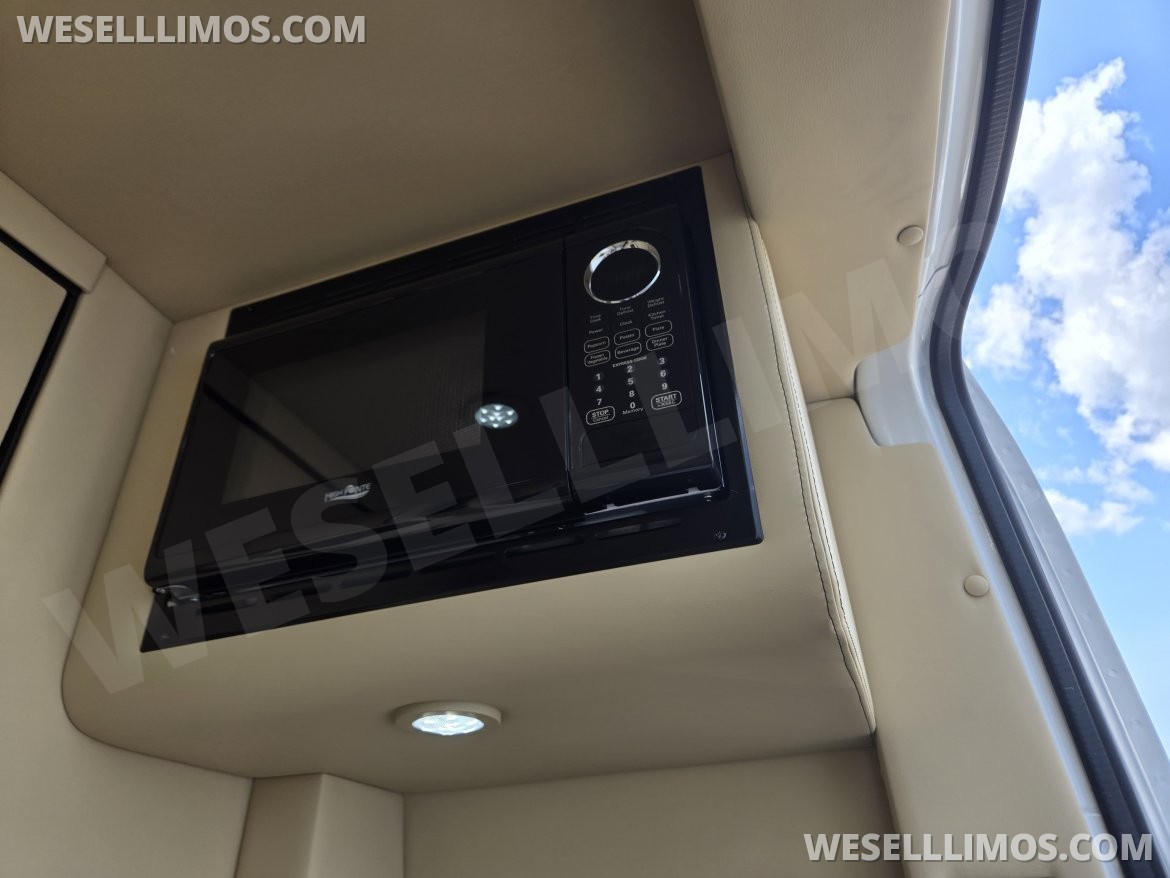 Photo of Sprinter for sale: 2019 Mercedes-Benz Luxe Cruiser Luxury Sprinter by Midwest Automotive Designs