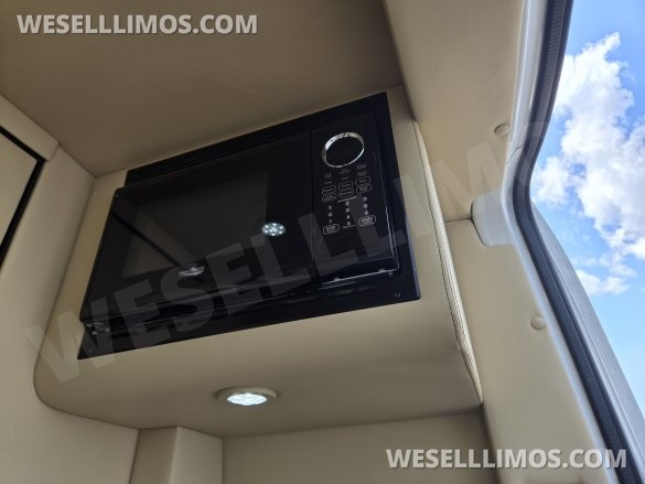 2019 Midwest Automotive Designs Mercedes-Benz Luxe Cruiser Luxury Sprinter