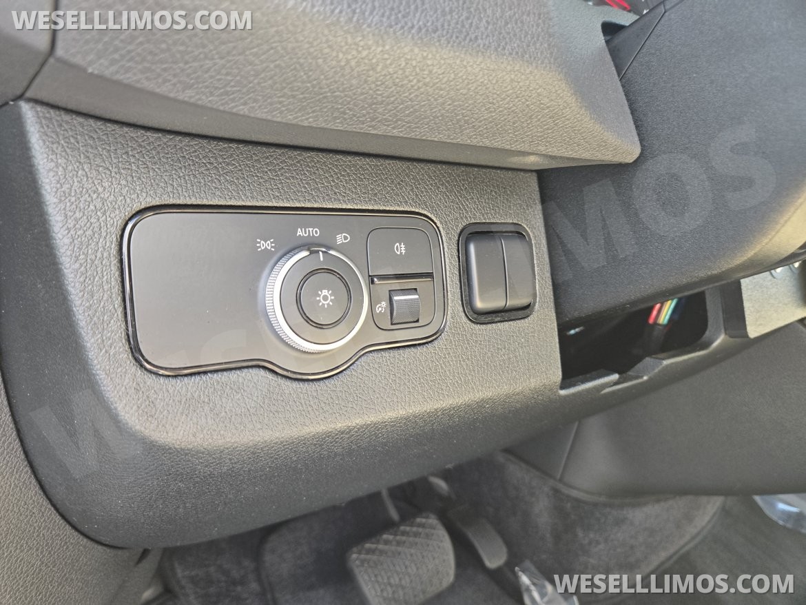 Photo of Sprinter for sale: 2019 Mercedes-Benz Luxe Cruiser Luxury Sprinter by Midwest Automotive Designs