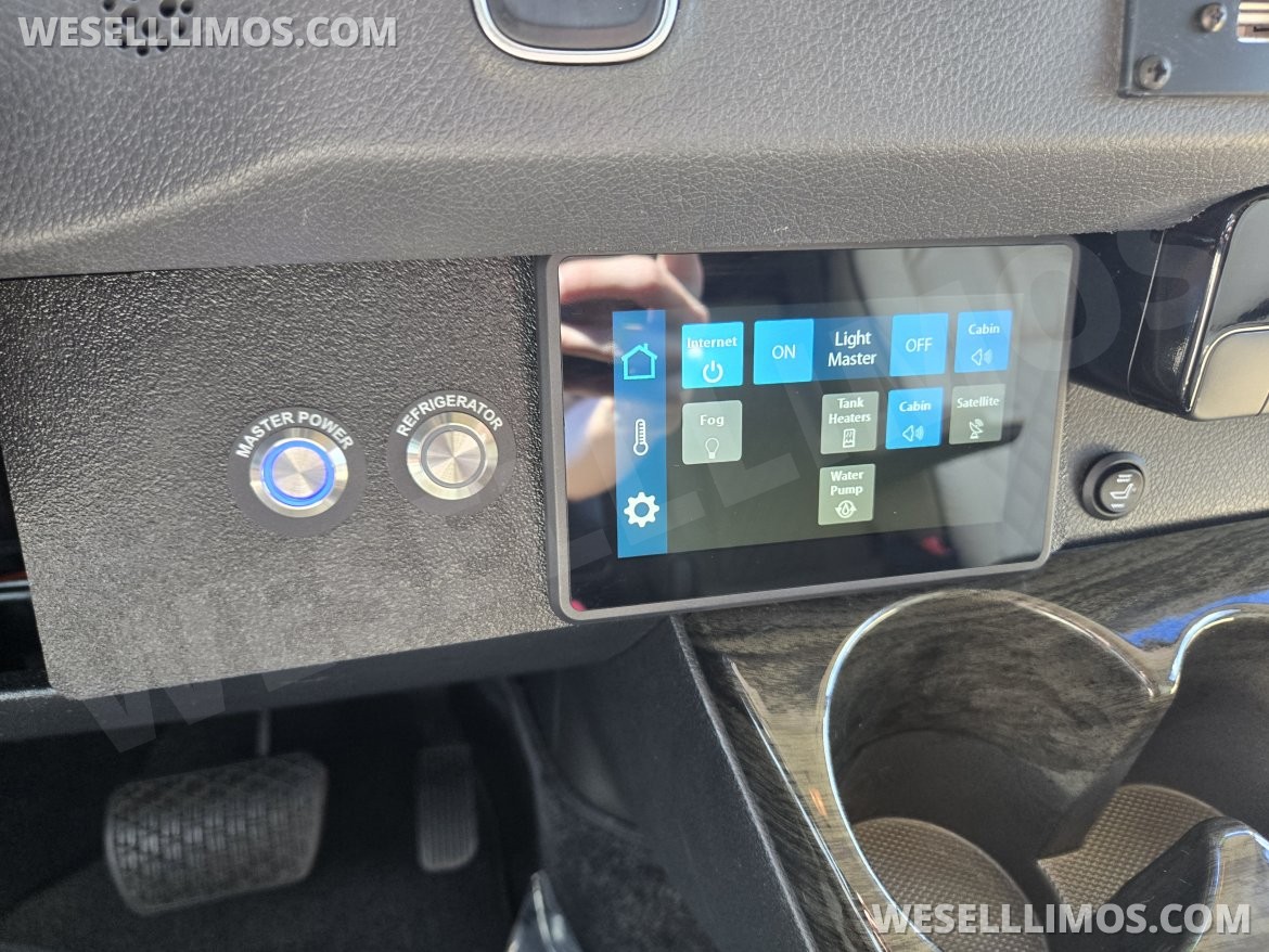 Photo of Sprinter for sale: 2019 Mercedes-Benz Luxe Cruiser Luxury Sprinter by Midwest Automotive Designs