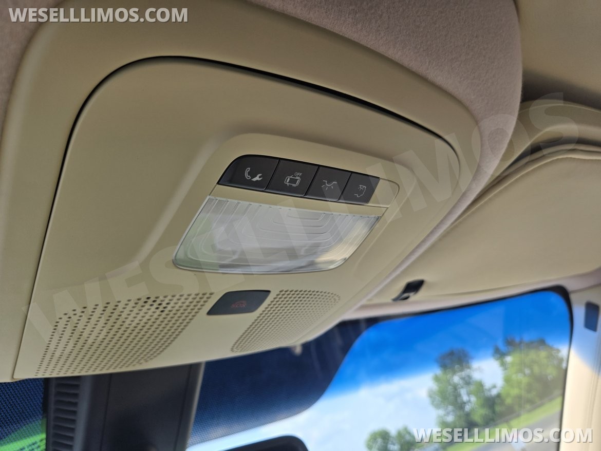 Photo of Sprinter for sale: 2019 Mercedes-Benz Luxe Cruiser Luxury Sprinter by Midwest Automotive Designs