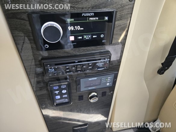 2019 Midwest Automotive Designs Mercedes-Benz Luxe Cruiser Luxury Sprinter