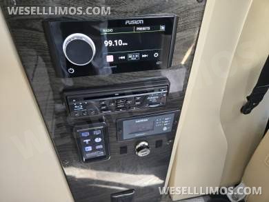 2019 Midwest Automotive Designs Mercedes-Benz Luxe Cruiser Luxury Sprinter