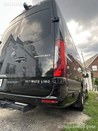 2024 Ultimate Toys Mercedes-Benz 2024 Mercedes-Benz Sprinter 3500 XD CargoHigh Roof Sprinter