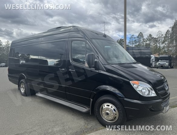•PRISTINE / LOWER MILEAGE• 2013 Royal Mercedes Sprinter 3500 Diesel 12-Passenger LimoYacht