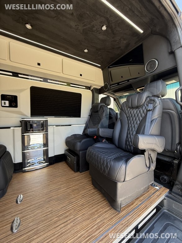 Mercedes-Benz Sprinter  Jet style