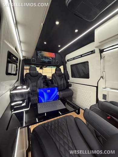 Mercedes-Benz Sprinter  Jet style