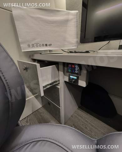 Mercedes-Benz Sprinter  CEO  Mobile Office