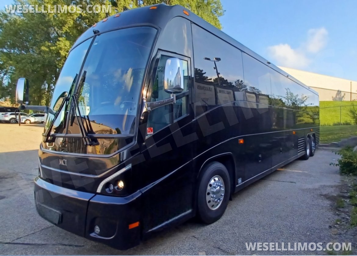 Photo of Motorcoach for sale: 2018 MCI J4500 45" by MCI