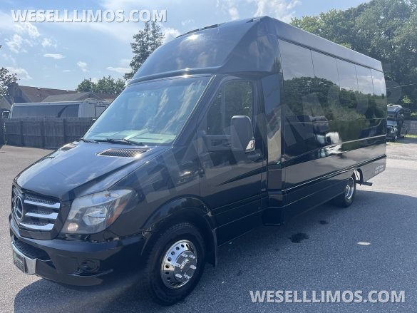 2015 Battisti Mercedes-Benz 3500 Executive Shuttle