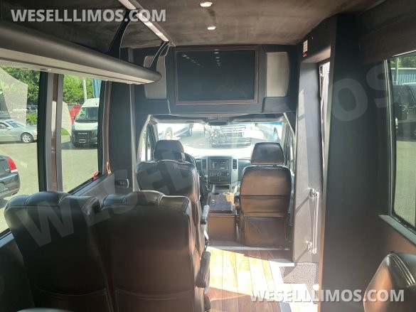 2015 Battisti Mercedes-Benz 3500 Executive Shuttle