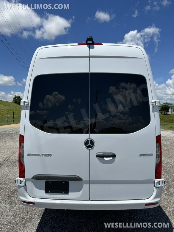White Mercedes-Benz Sprinter 170ext Limo Style
