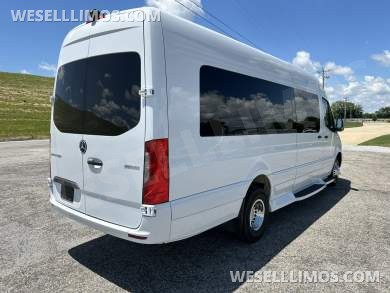 White Mercedes-Benz Sprinter 170ext Limo Style