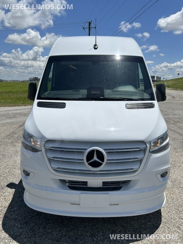 White Mercedes-Benz Sprinter 170ext Limo Style
