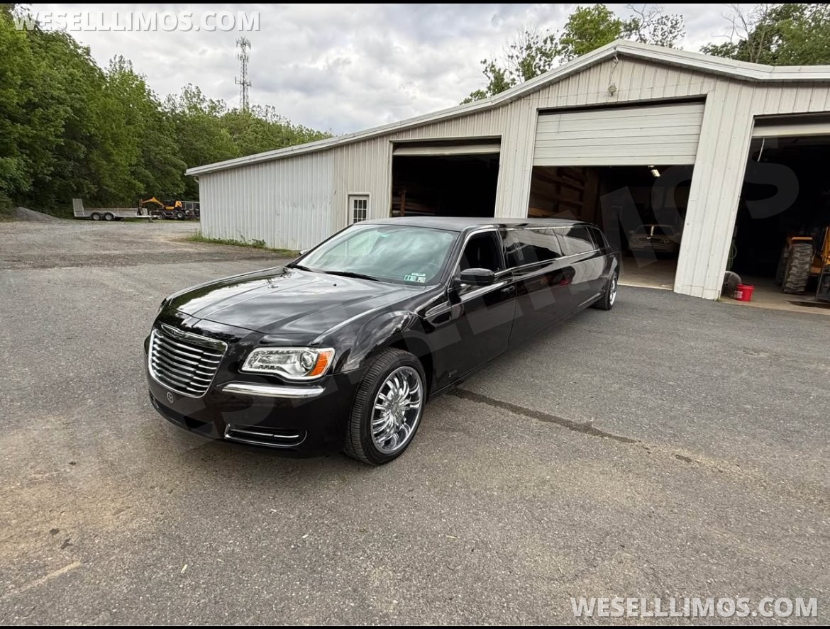 Limousine for sale: 2013 Chrysler 300 140" by Executive Coach Builders