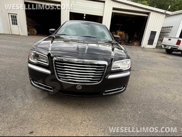 2013 Executive Coach Builders Chrysler 300 Limousine