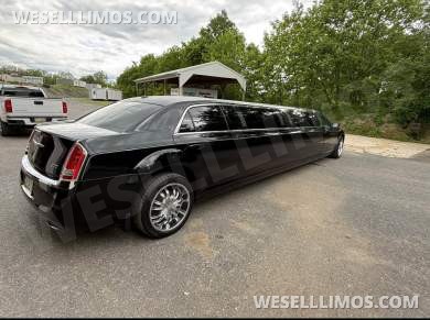 2013 Executive Coach Builders Chrysler 300 Limousine