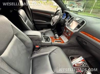 2013 Executive Coach Builders Chrysler 300 Limousine