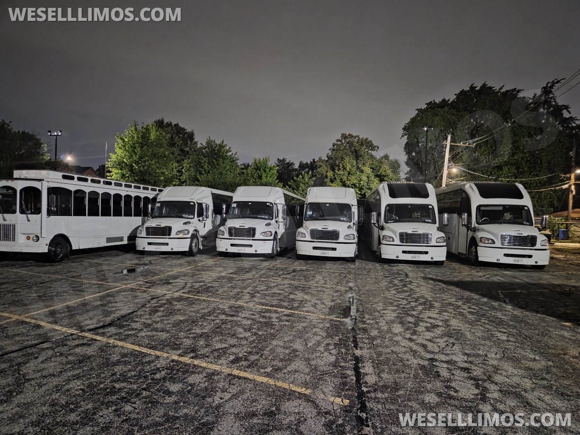 Shuttle Bus for sale: 2016 Freightliner M2 40" by Executive Coach Builder