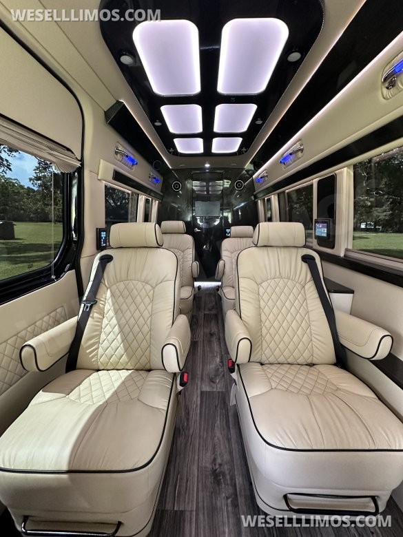 2020 Midwest Automotive Designs Mercedes-Benz Sprinter Day Cruiser 2500