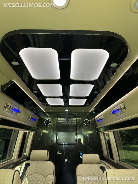 2020 Midwest Automotive Designs Mercedes-Benz Sprinter Day Cruiser 2500