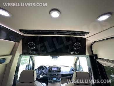 2020 Midwest Automotive Designs Mercedes-Benz Sprinter Day Cruiser 2500