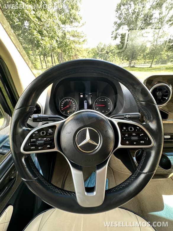 2020 Midwest Automotive Designs Mercedes-Benz Sprinter Day Cruiser 2500