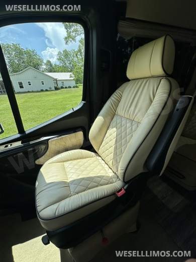 2020 Midwest Automotive Designs Mercedes-Benz Sprinter Day Cruiser 2500