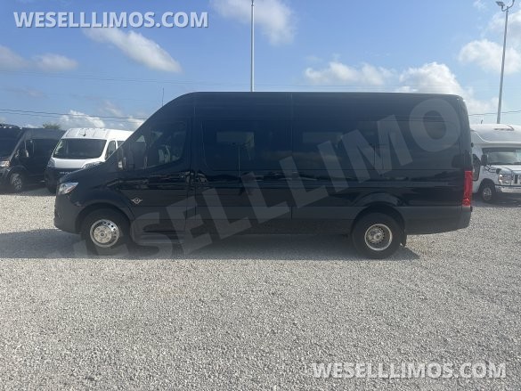 2022 LA West Mercedes-Benz Sprinter Luxury Executive Shuttle Sprinter