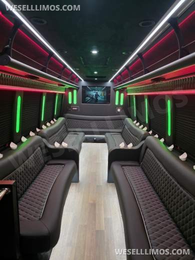 2017 Berkshire Ford E450 Limo Bus - 23 Passenger - New Interior