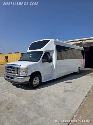 2017 Berkshire Ford E450 Limo Bus - 23 Passenger - New Interior