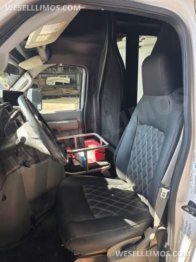 2017 Berkshire Ford E450 Limo Bus - 23 Passenger - New Interior