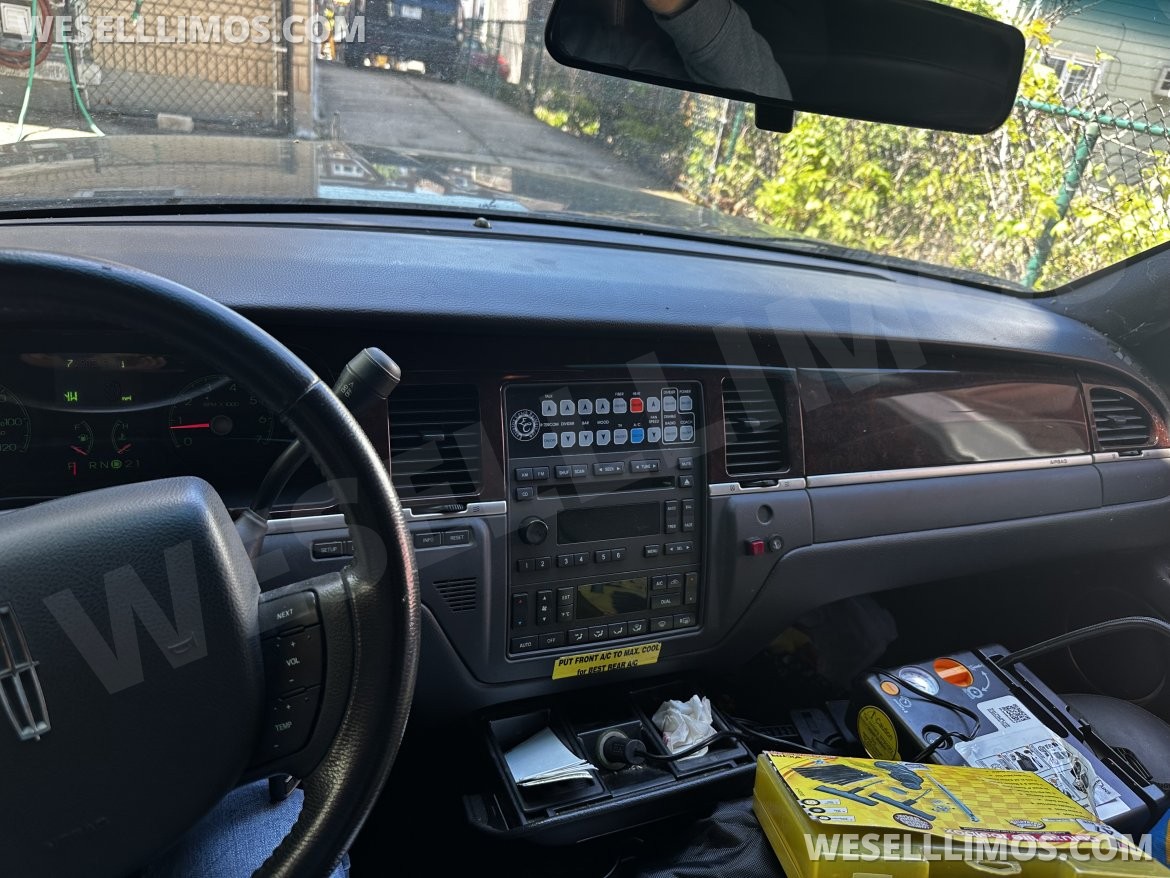 Photo of Limousine for sale: 2007 Lincoln Town Car 120&quot; by Coach