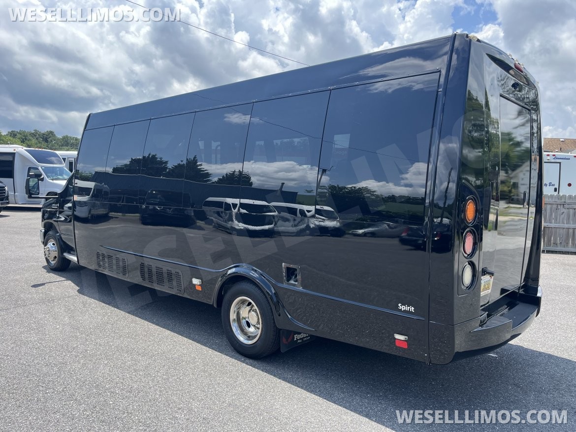 Photo of Executive Shuttle for sale: 2017 Ford E 450 by Federal