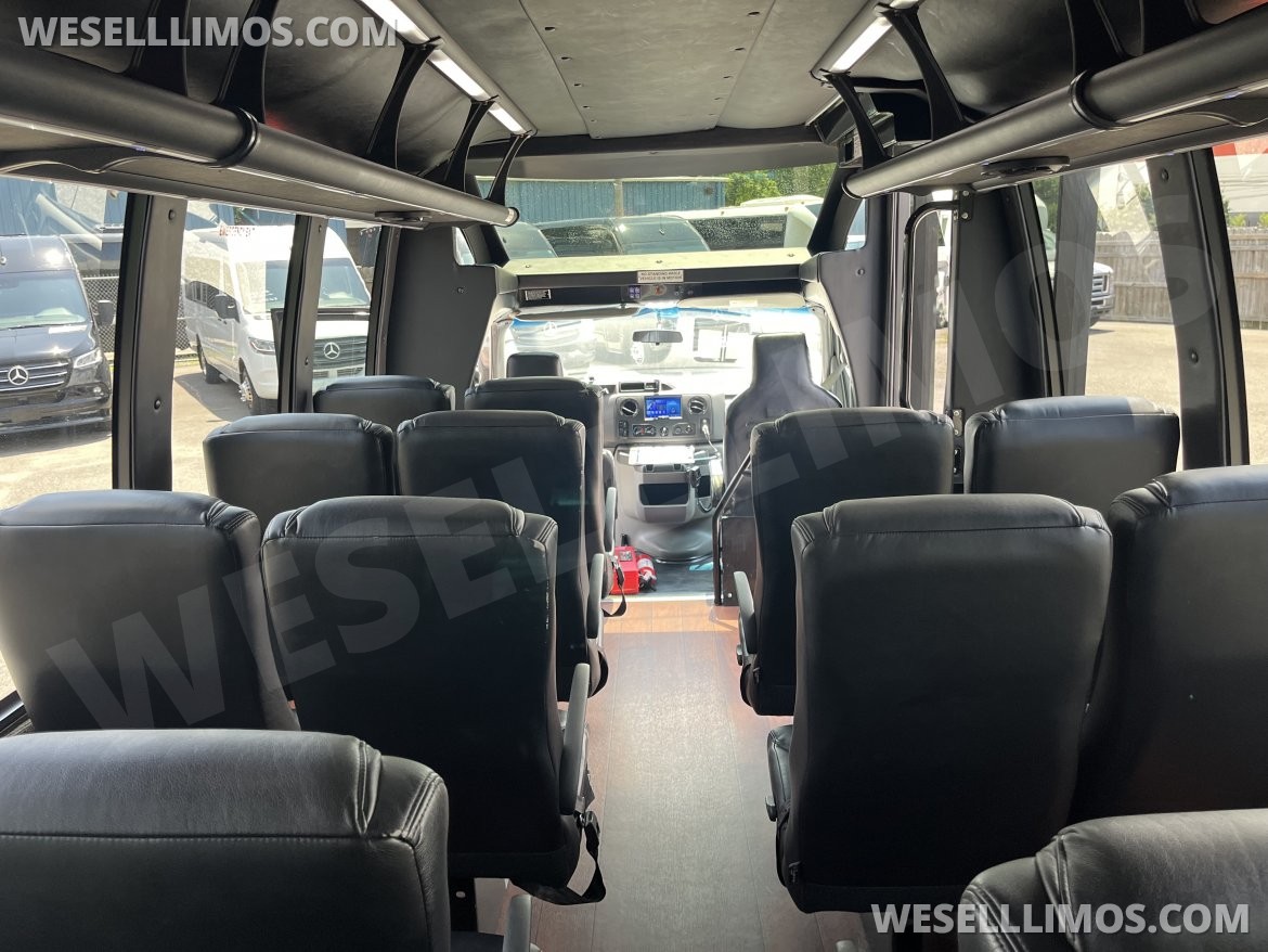 Photo of Executive Shuttle for sale: 2017 Ford E 450 by Federal