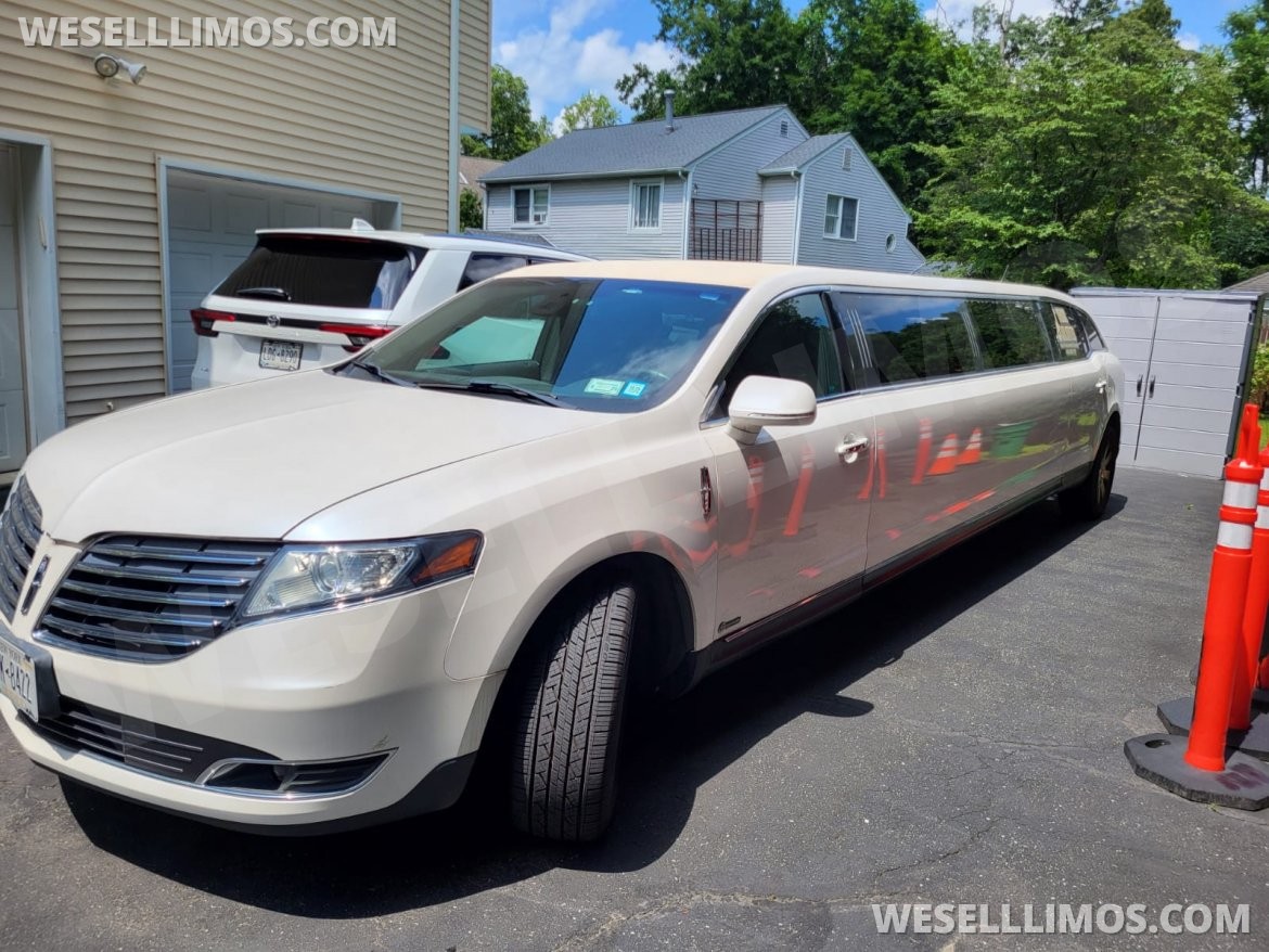 Limousine for sale: 2017 Lincoln MKT 120" by Executive Coach Builders