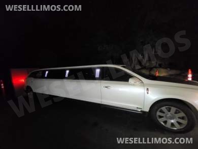 2017 Lincoln MKT Limousine by executive coach builders 120" LIKE NEW,  *LOW MILEAGE*