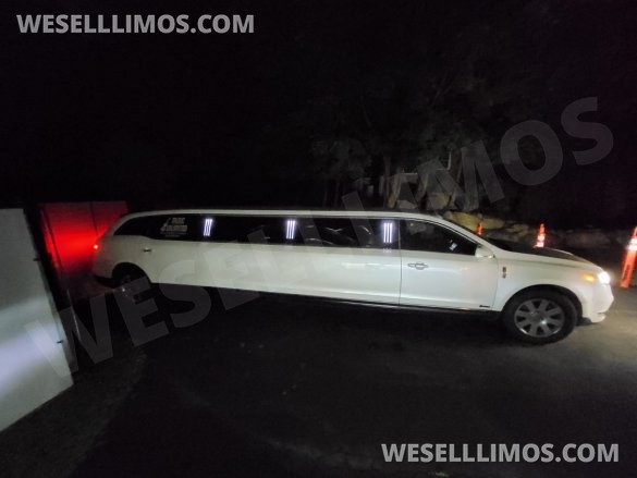 2017 Lincoln MKT Limousine by executive coach builders 120" LIKE NEW,  *LOW MILEAGE*