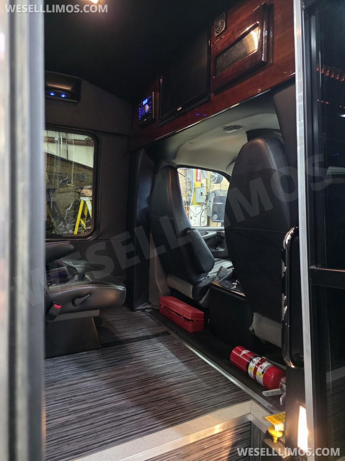 Photo of Executive Shuttle for sale: 2013 Chevrolet 3500 by Turtle Top