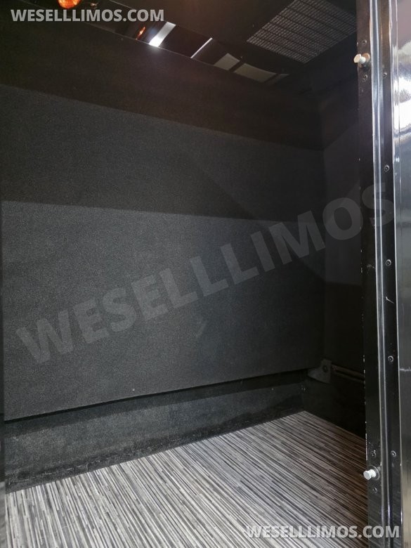 2013 Turtle Top Chevrolet 3500 Executive Shuttle